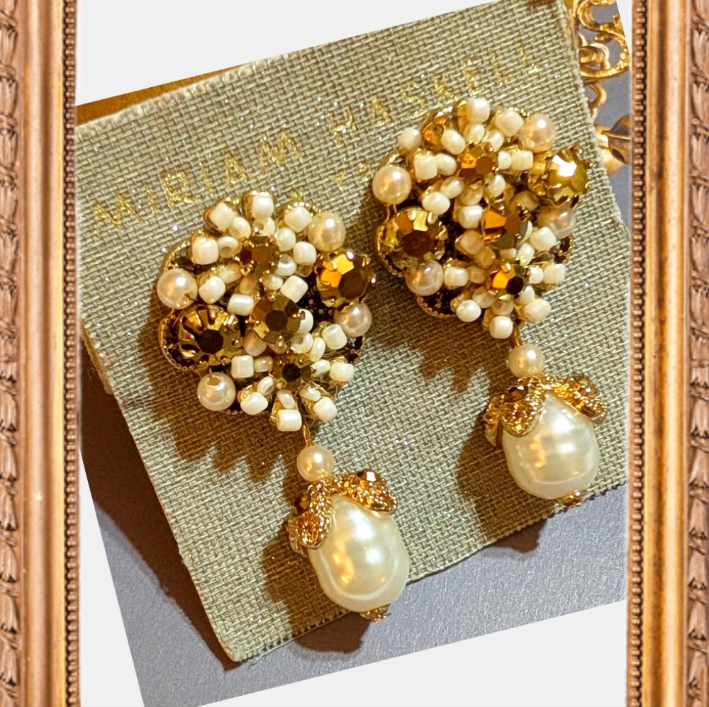 VTG Miriam Haskell on ORIGINAL CARD MINT Pearl Rhinestone Elegant Earrings